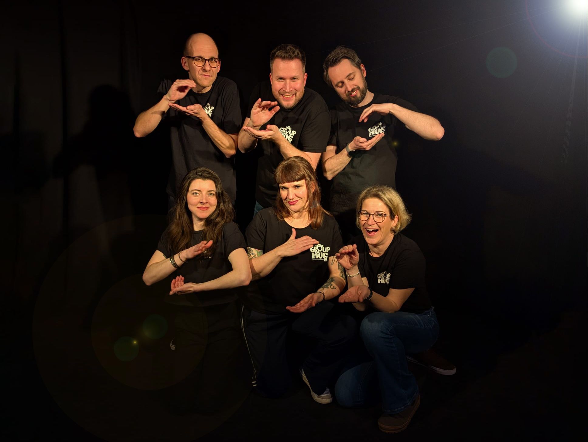 Group Hug Impression 67